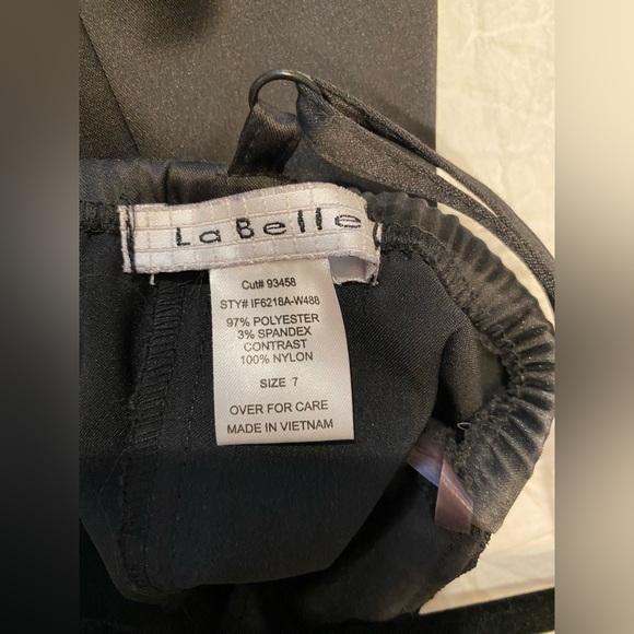 Spaghetti strap min dress with lace - Picture 5 of 7